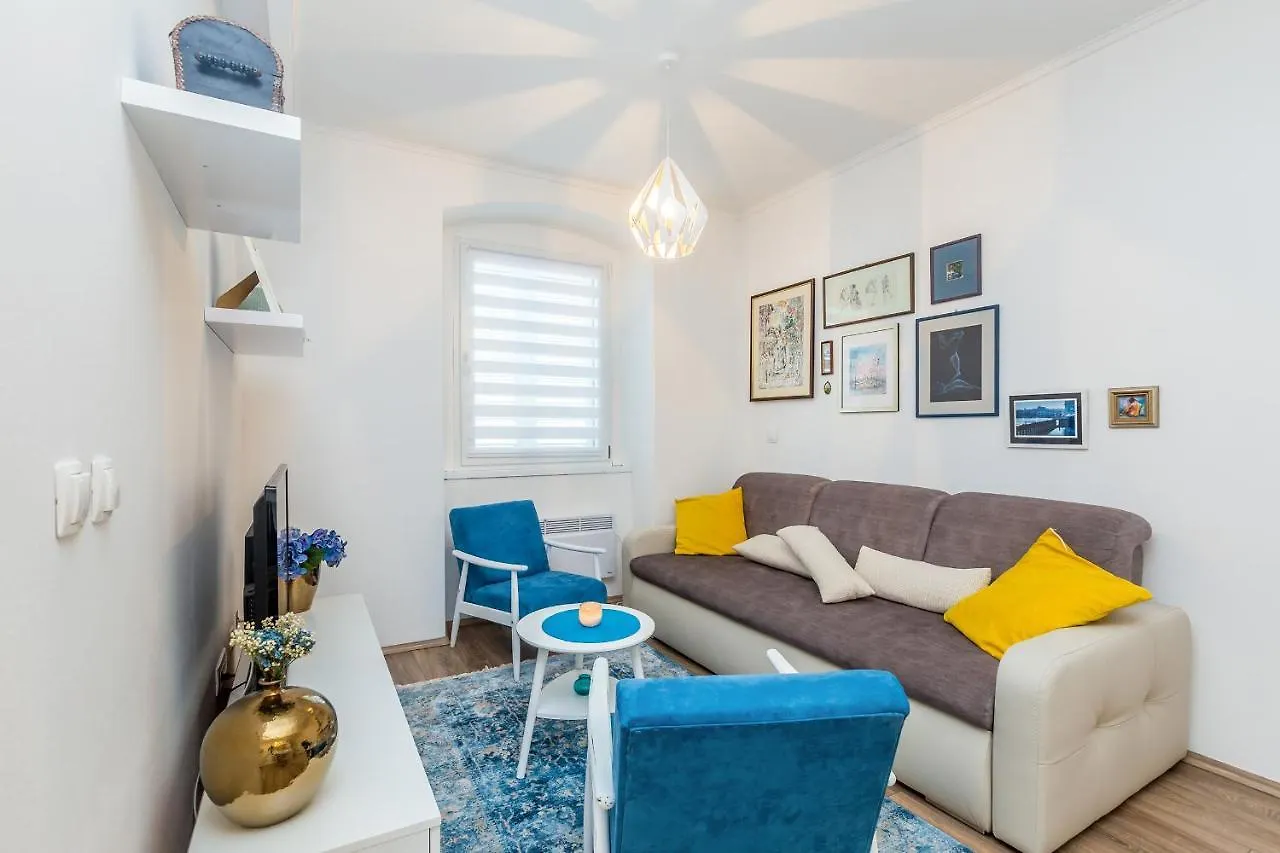 Apartment Sabo Rijeka 0*,  Croatia